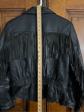Harley Davidson Women’s black leather fringed motorcycle jacket sz36. XLNT
